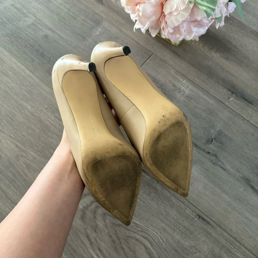 Charles & Keith Emmy Nude‎ Leather Point Toe Classic Heels